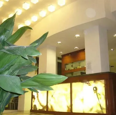 Linda - Family - Nuova Costruzione Antisismica Hotell 3*